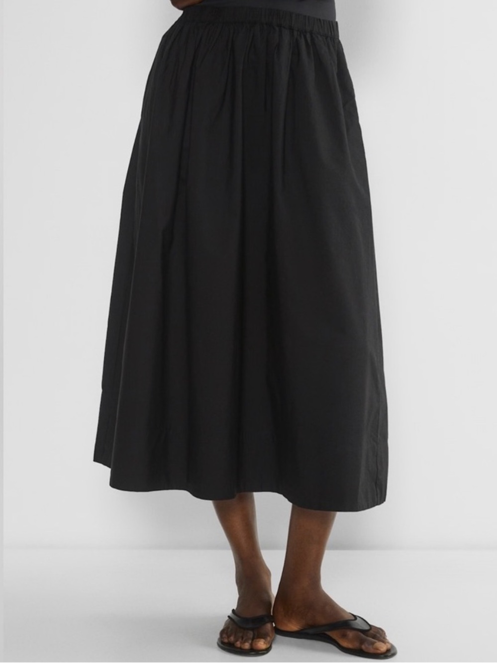 Aritzia Wilfred Luminary Poplin Skirt in Black